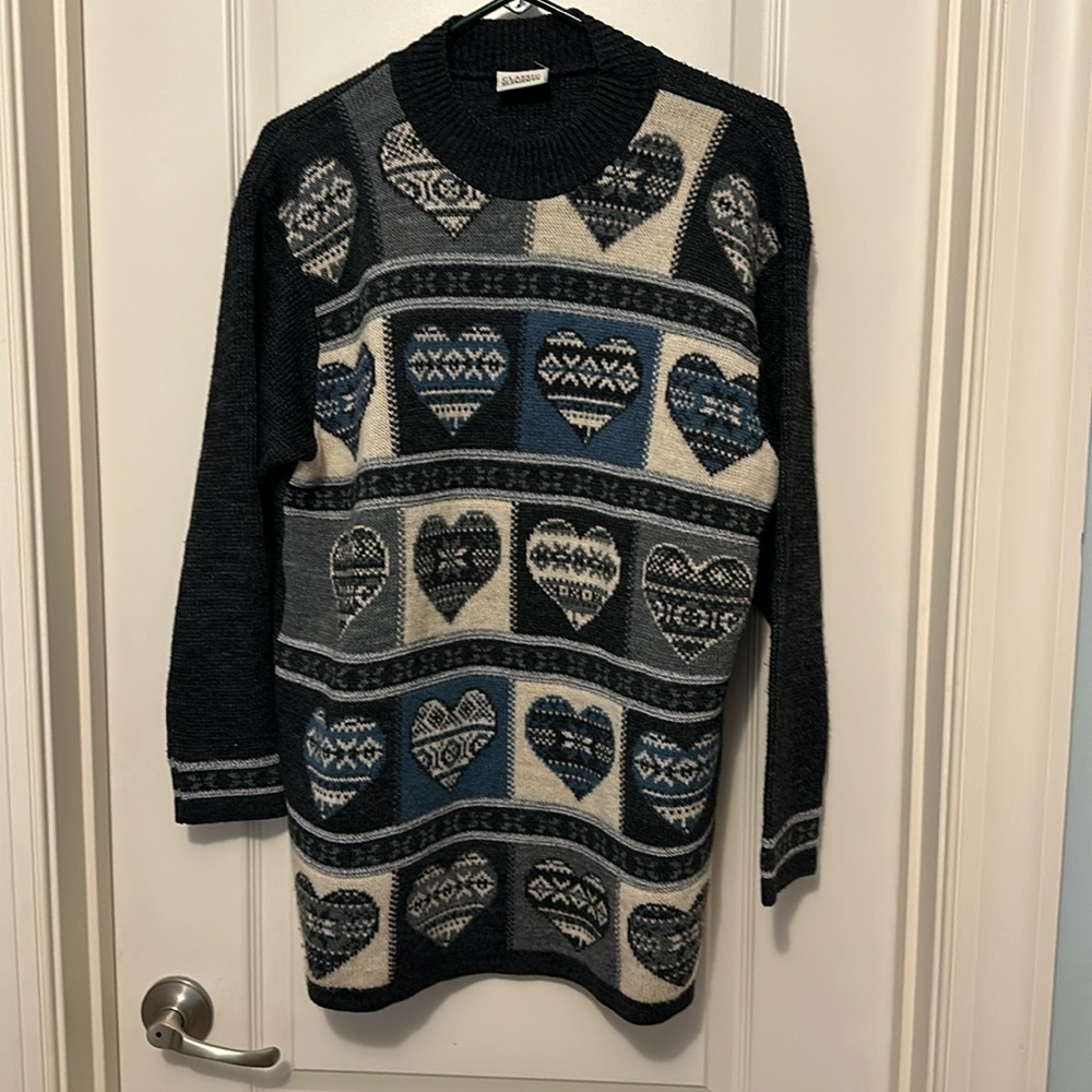 Vintage Classic Elements Heart Sweater